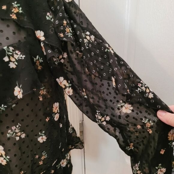 Sexy Black Ruffle Top Blouse Floral Print Polka Dot Modern Contemporary Small - Picture 4 of 9